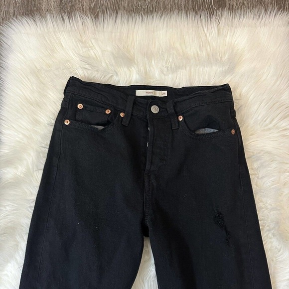 Levis Wedgie Womens Icon Jeans Black Button Fly Raw Cut Hem Size 24 - Picture 9 of 9
